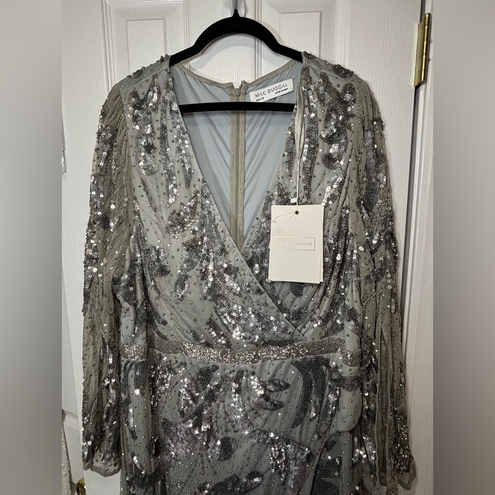 NWT MAC DUGGAL SZ 20 PLATINUM Hand Embellished Mesh Overlay Gown #5222 - Picture 3 of 12